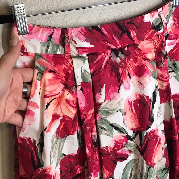 WHBM Pink Floral High Rise A-Line Skirt - Picture 2 of 9